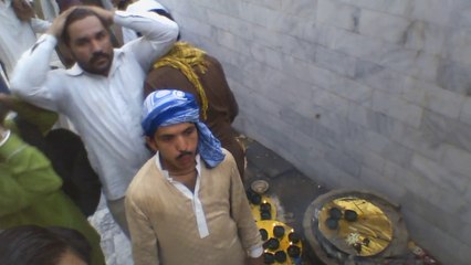Munshi Farid and workers on Darbaar Baba Ghulab Shah