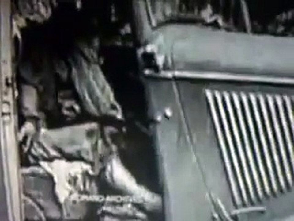 ( REAL CAR BONNIE & CLYDE )  "  THEY DIED IN "  { BONNIE WAS  4'11  90LBS  }