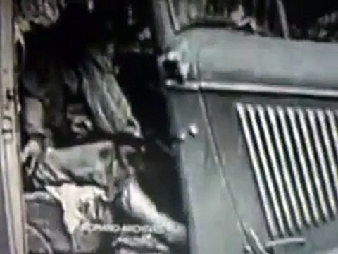( REAL CAR BONNIE & CLYDE ) THEY DIED IN { BONNIE WAS 4'11 90LBS }