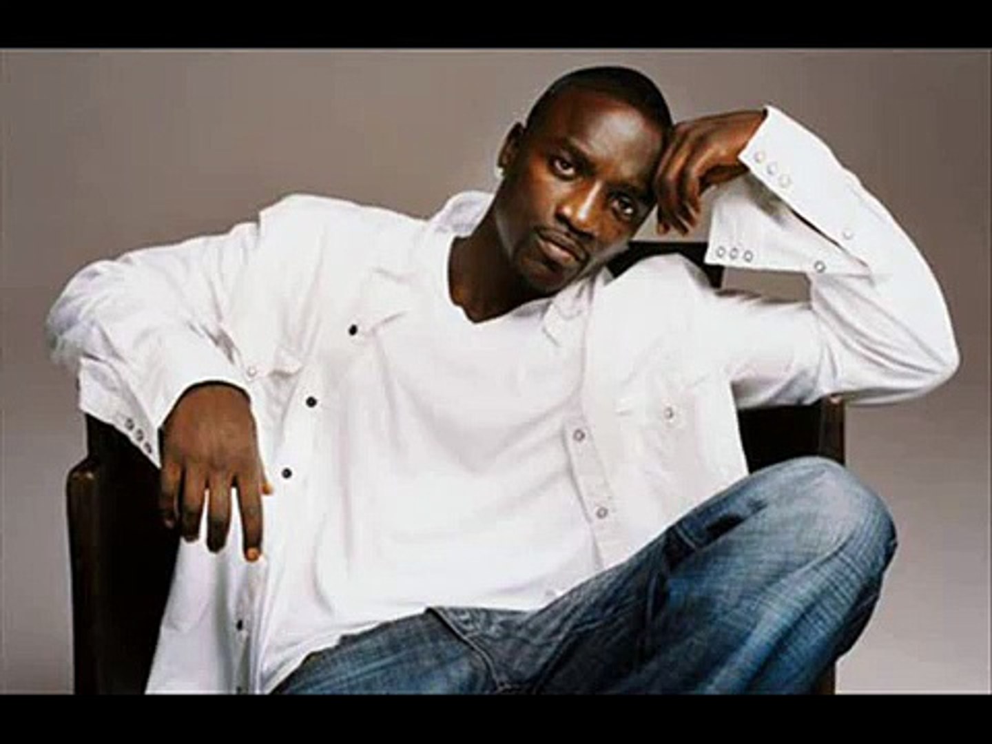 Akon - Lonely