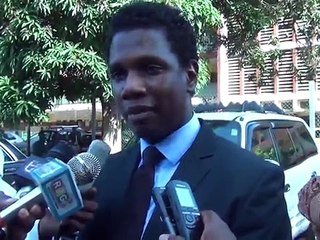 Miss Guinée France 2014 fait des dons pour les enfants et les mamans à Conakry