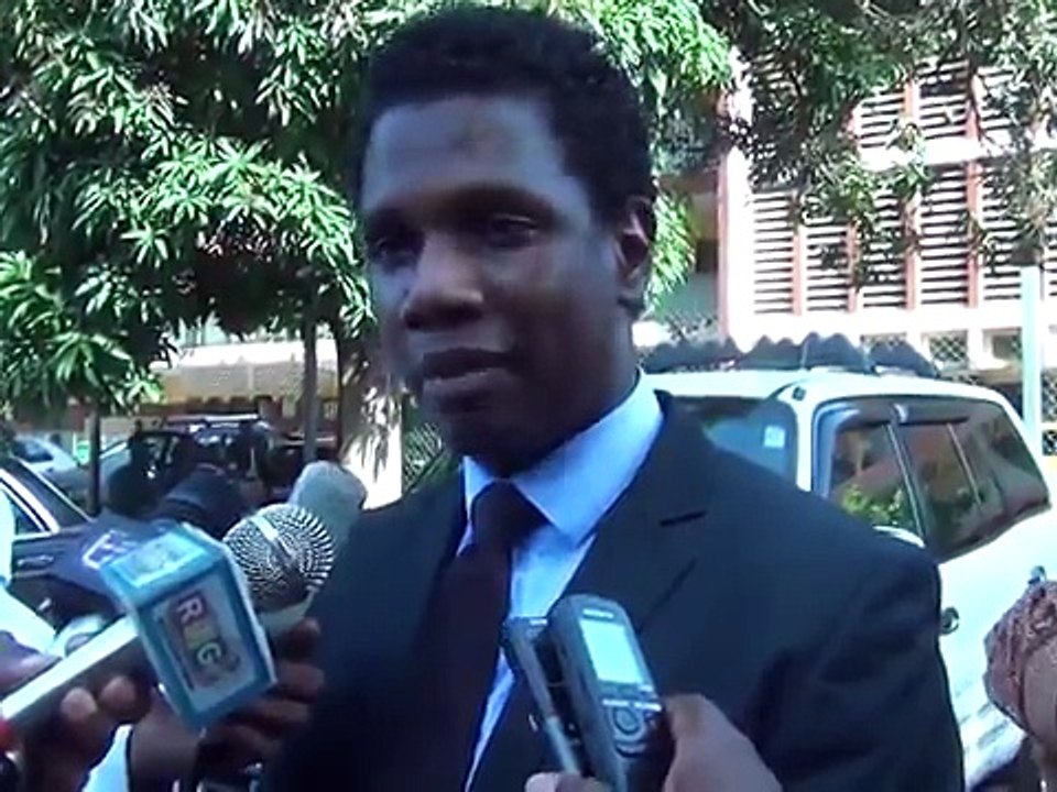 Miss Guinée France 2014 fait des dons pour les enfants et les mamans à Conakry