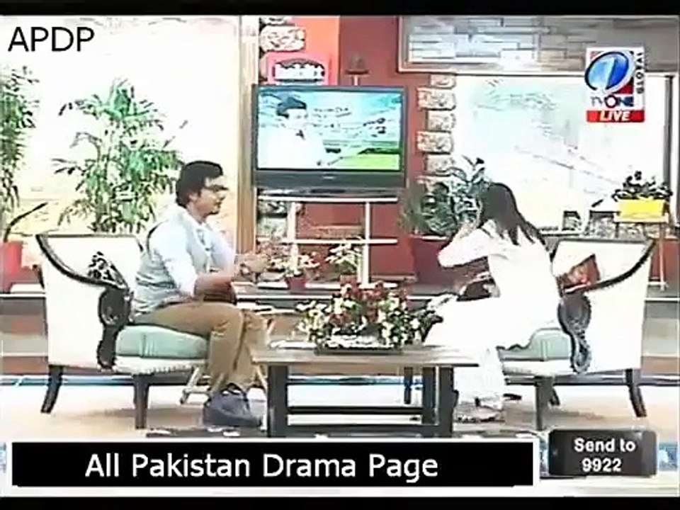 Live Insult of Mahira Khan from Live Caller