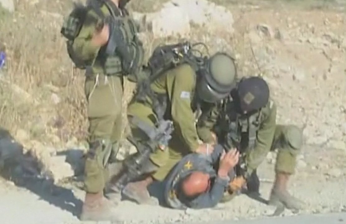 En Israël, des soldats filmés en train de battre un Palestinien sont sanctionnés
