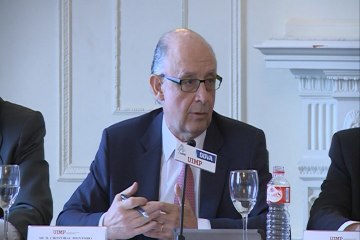 Montoro dice que "ninguna CC.AA. puede poner en peligro la recuperación"