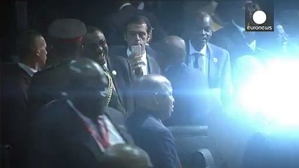 Sudan Devlet Başkanı "çıkış yasağına rağmen" ülkesine dönüyor