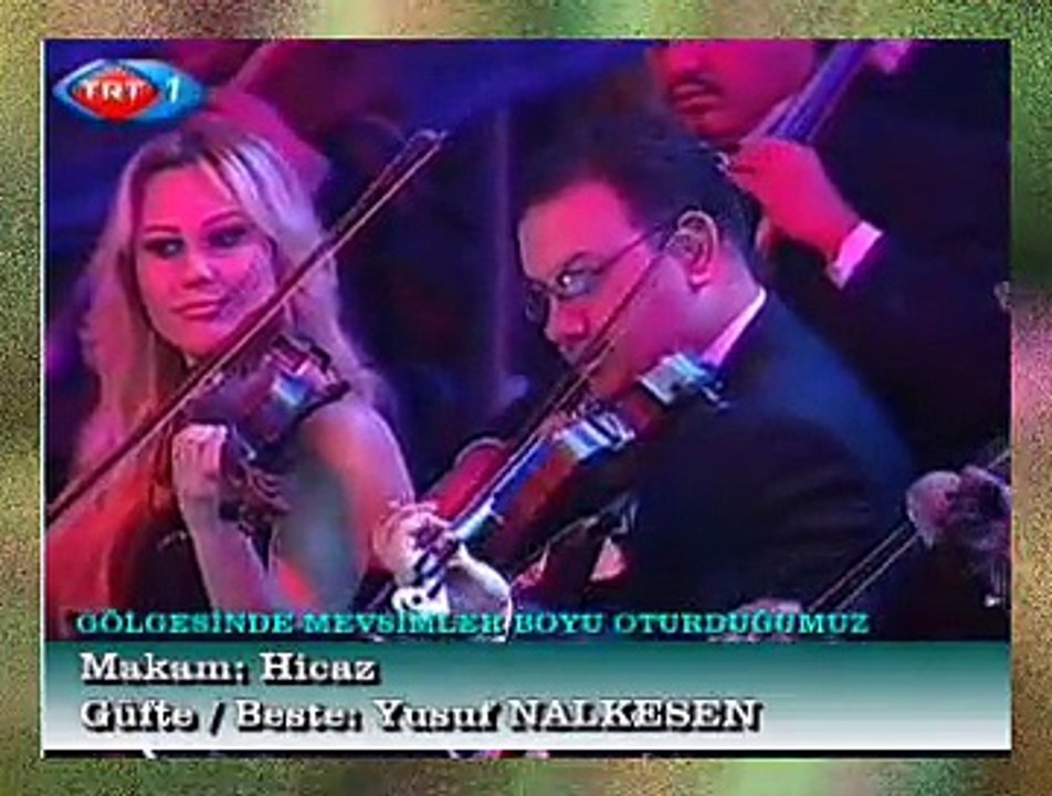 Gül YAZICI & Ayşe EKİZ *Gölgesinde Mevsimler Boyu Oturduğumuz*