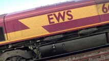 Diesel loco EWS Class 66 Castle Cement