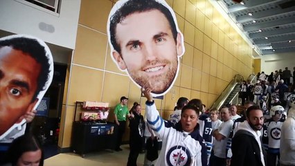 MTS Centre a Winnipeg whiteout as NHL playoffs return after 19 years