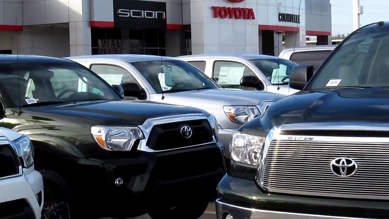 Courvelle Toyota 2013 Toyota Tundra TSS Off Road Chrome and Black and the Louisiana Edition