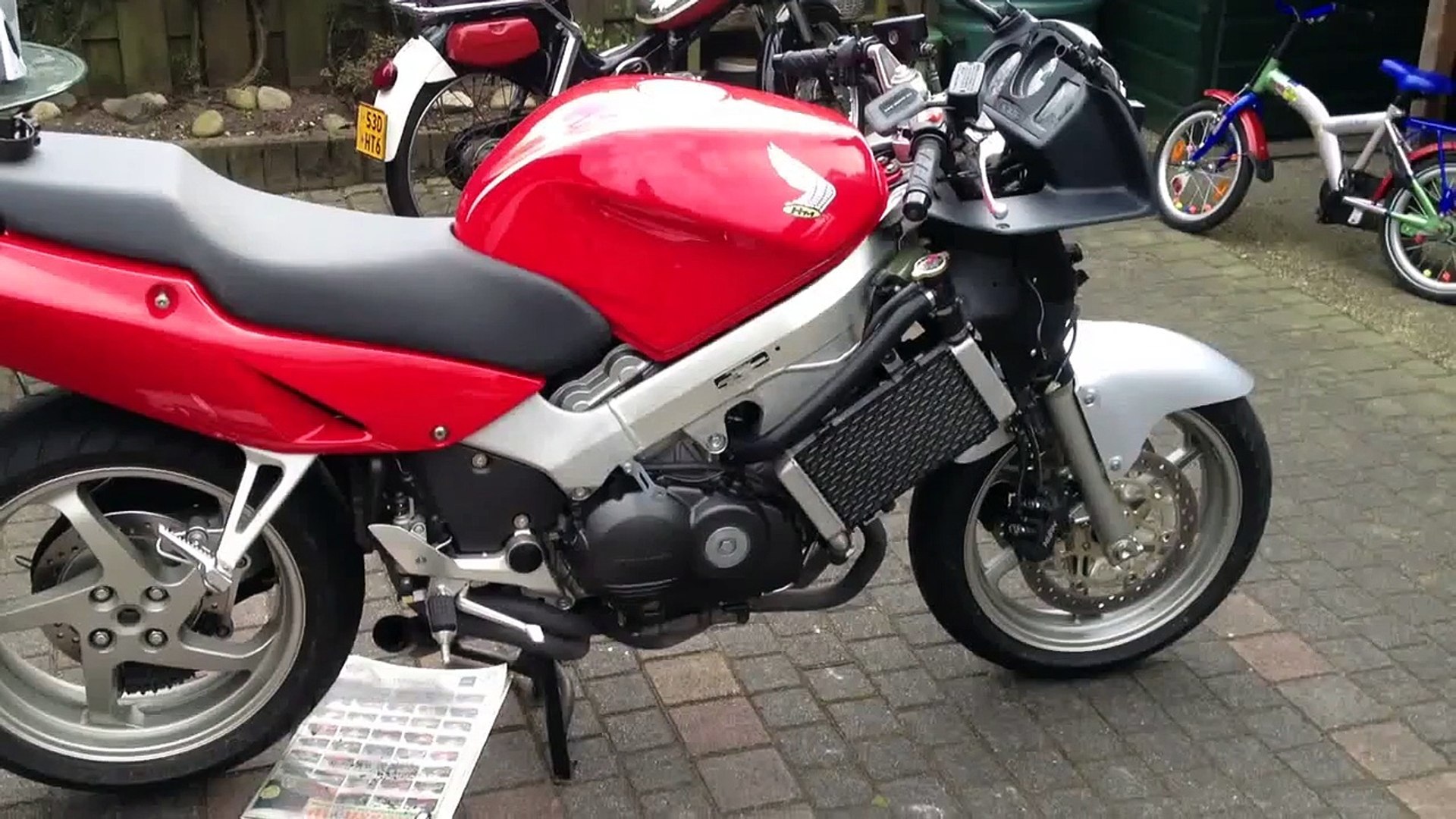 Honda Vfr 800 Fi Rc46 50th Anniversary Edition 1999 Without Exhaust Video Dailymotion