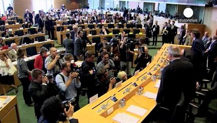 Bruxelles aumenta la pressione su Atene rendendo noti i dettagli del negoziato