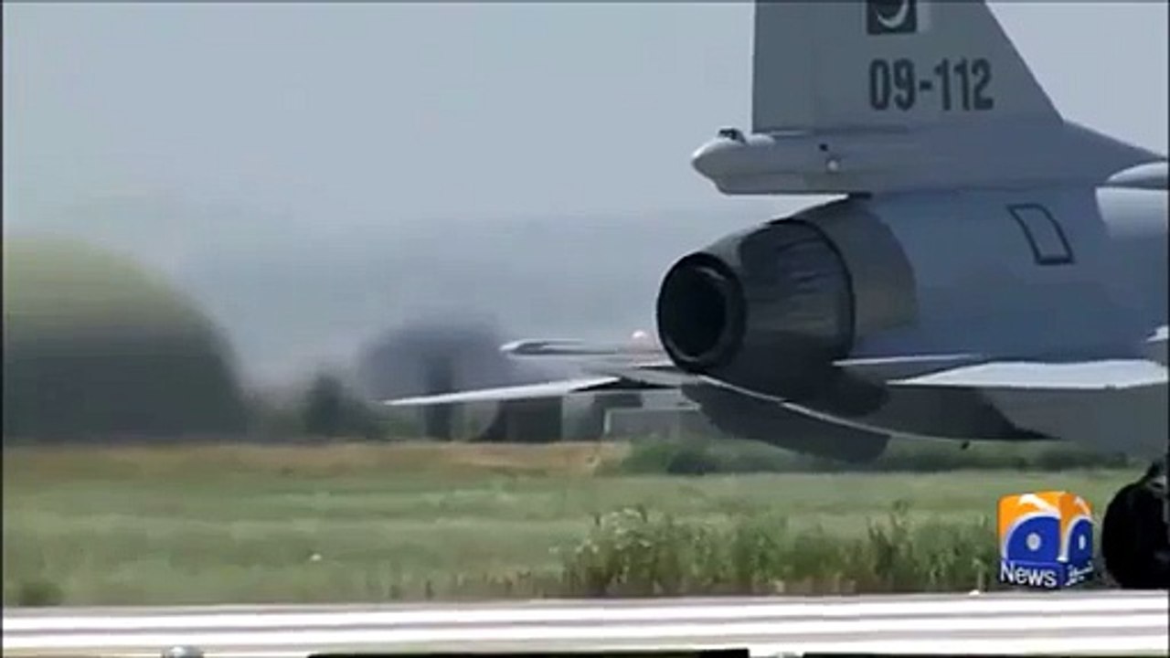 JF-17 at Paris Air Show