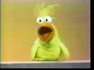 Classic Sesame Street- Little Bird's Imagination Game