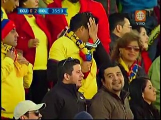 Ecuador vs. Bolivia: Quiñónez tapó penal luego que ¡árbitro repitiera el tiro!