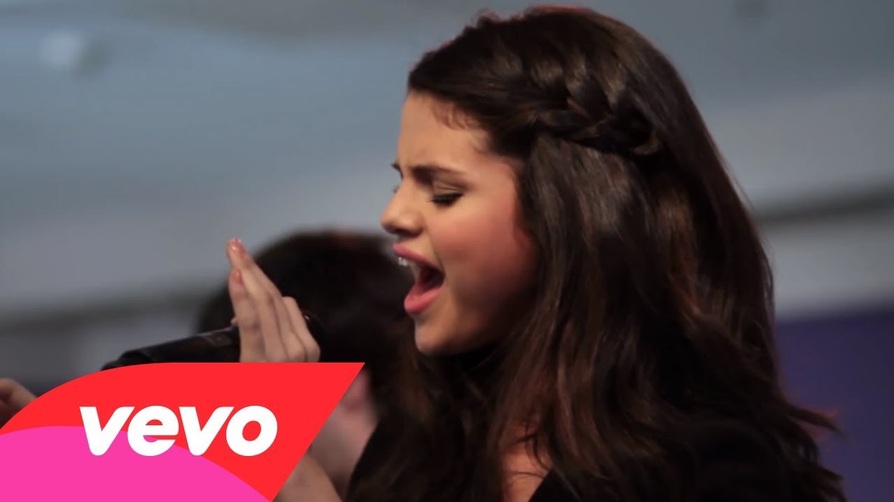 Selena Gomez & The Scene - Girl Meets World (Episode 4)