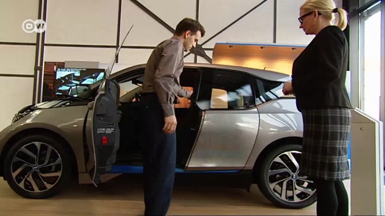 Elektroautos: Ladehemmung bei den Käufern | Wirtschaft kompakt