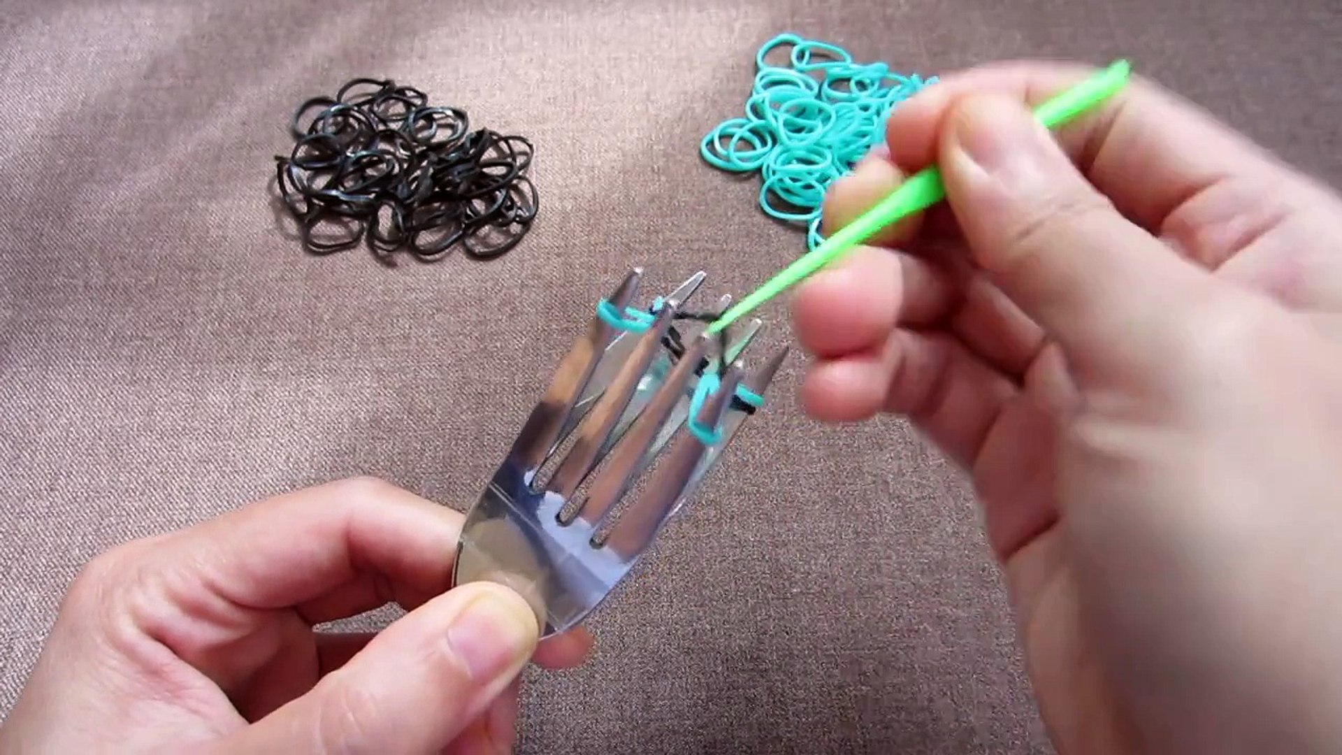 How to Make Loom Bands. 5 Easy Rainbow Loom Bracelet Designs without a Loom  - Rubber band Bracelets 