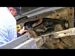 Junking a Ford and a Nissan  how to make fast cash buying junk cars Scrap Catalytic Converters