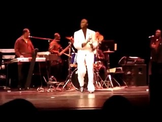 Arrow - Hot Hot Hot (clip)