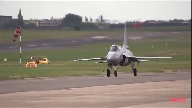 JF-17 Thunder Solo Performance Over Paris Airshow