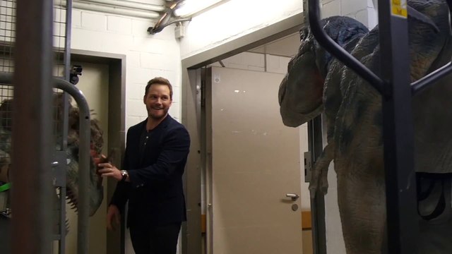 Chris Pratt piégé par un faux Raptor !! Caméra Cachée Jurassic Park