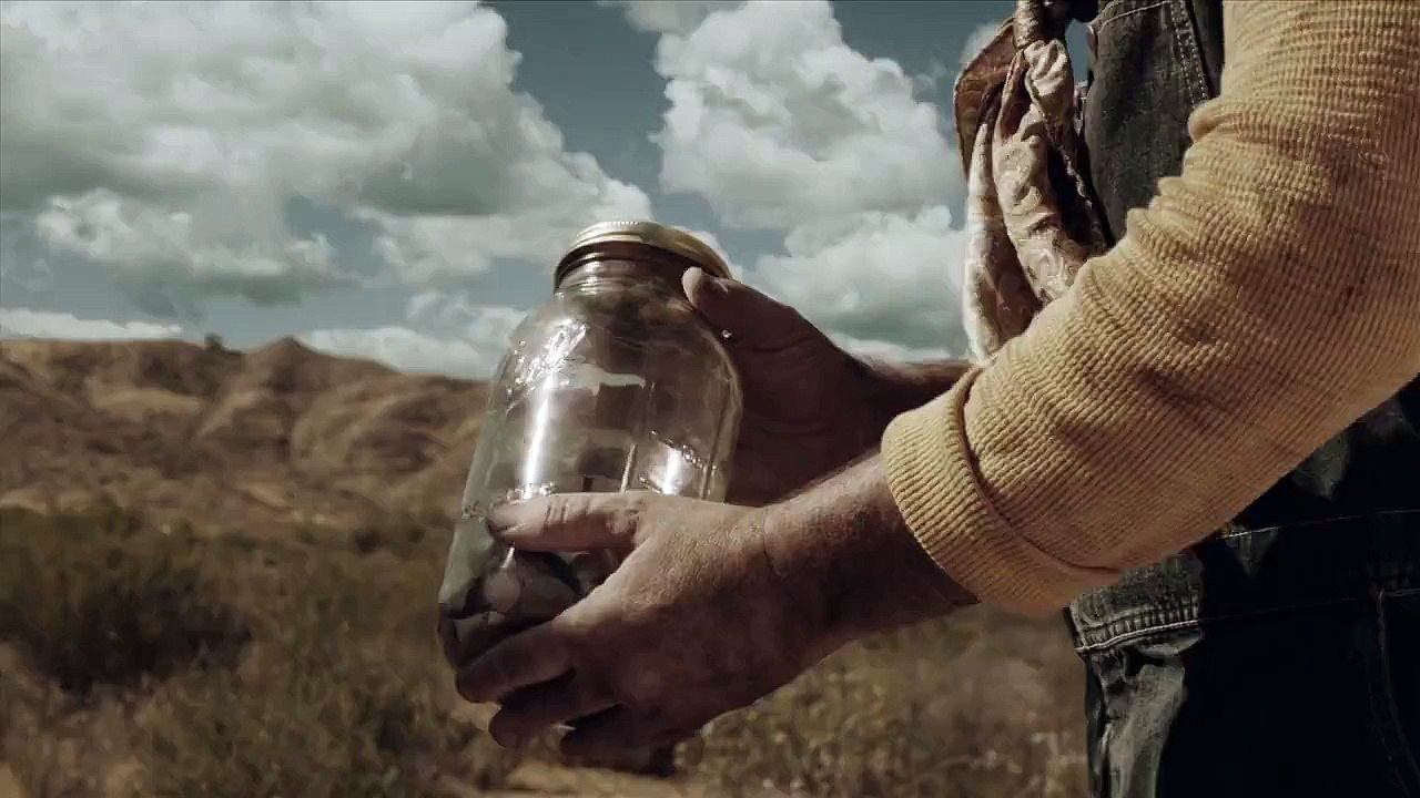 How to keep a fart fresh after a century? Hilarious Ball Mason Jars Commercial