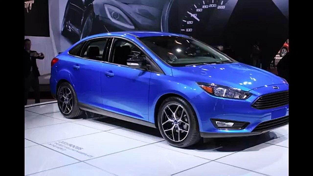 Cai nhin tong the ve xe Ford Focus 2015