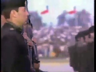 himno de los paracaidistas y mancha roja