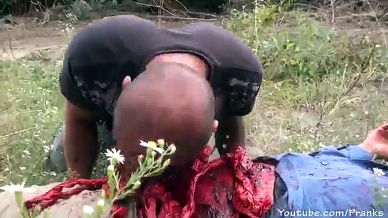 Real life zombie prank!!!