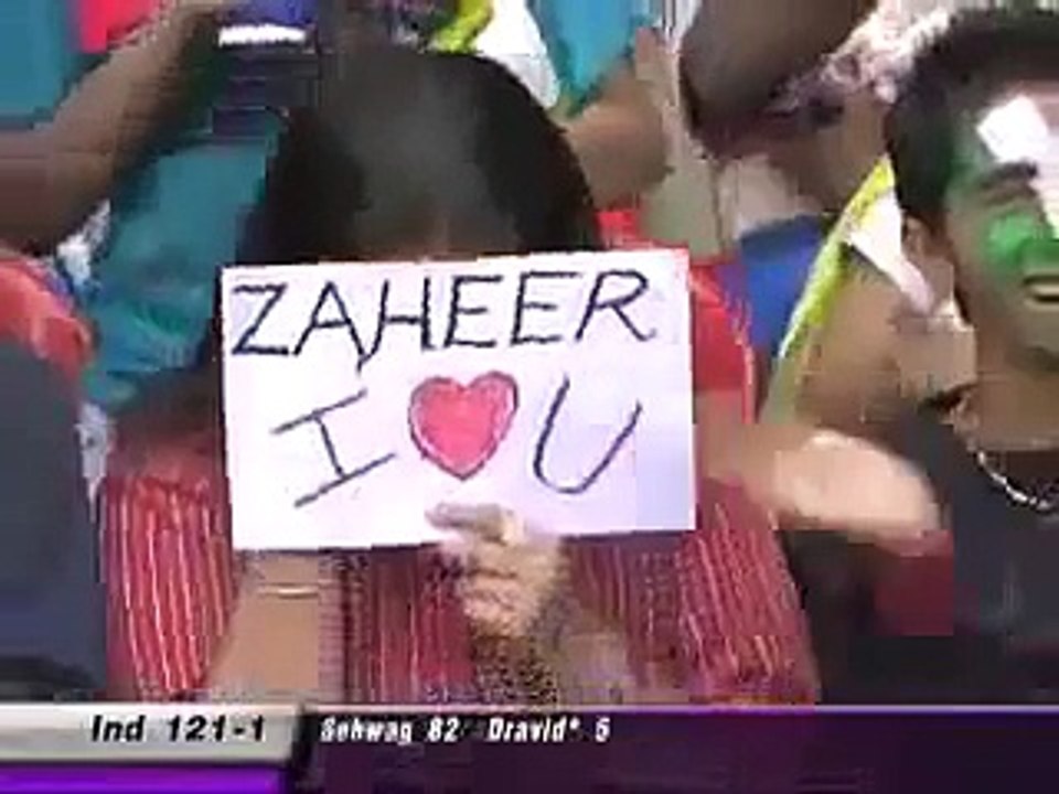 Bowler Zaheer Khan Flirting - Cricket Entertainment