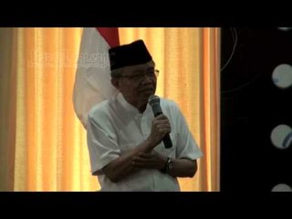 Chaerul Umam Dimakamkan di TPU Pondok Kelapa