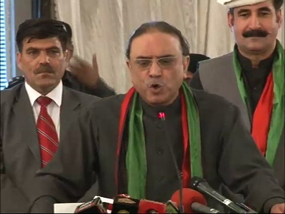 زرداری کا پاکستان آرمی پر کڑی تنقید، کہا ہمیں تنگ مت کرو ورنہ ہم آپ کی اینٹ سے اینٹ بجا دیں گے