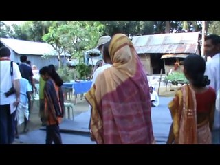 Bangladesh visit November 2011- walk through village CCDB.wmv