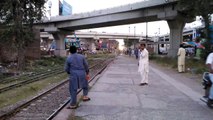 107up Non-Stop Islamabad Exp Crosses 6dn Non-Stop Green Line