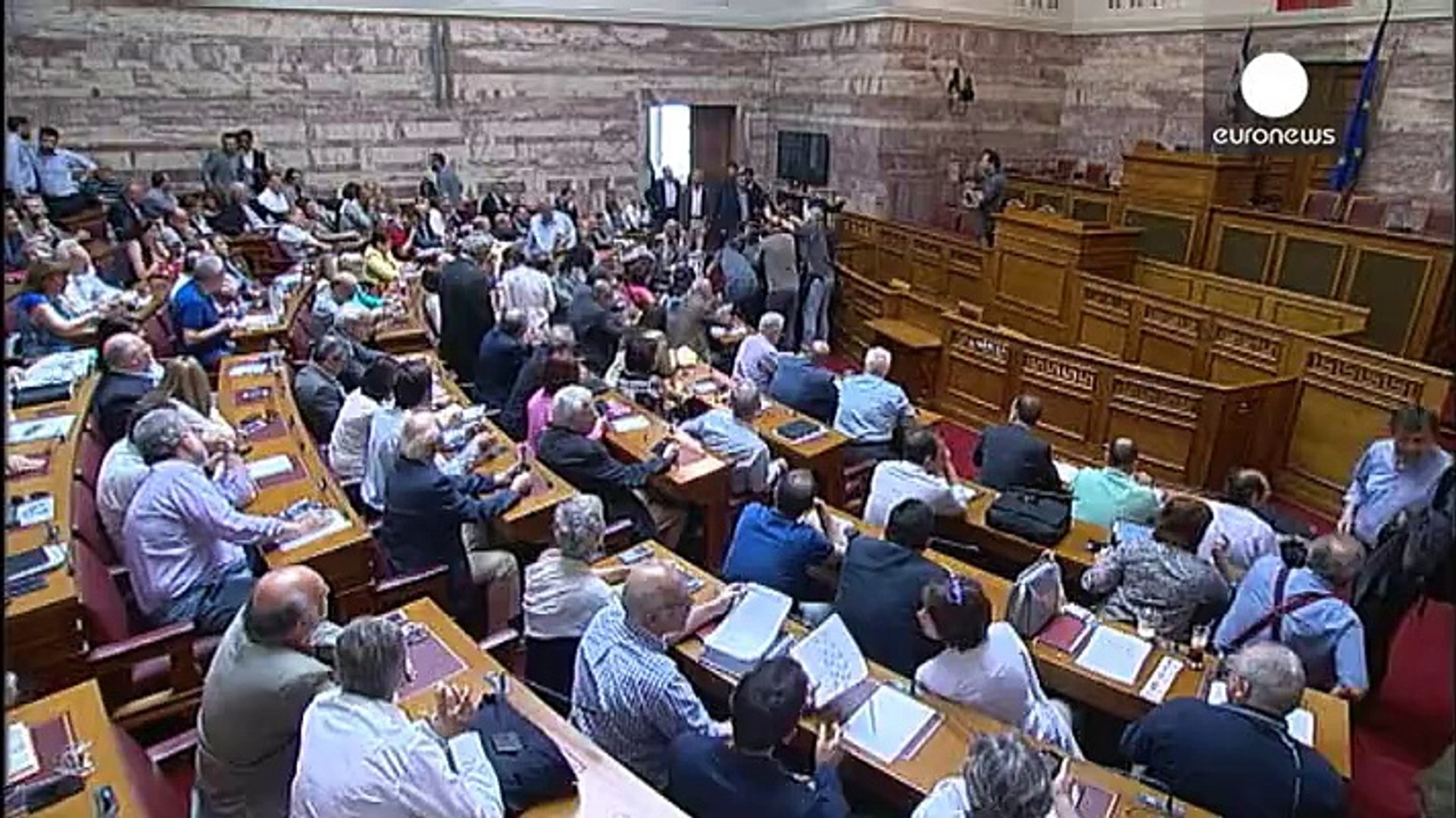 ⁣Алексіс Ципрас на тлі кризи виступив перед однопартійцями