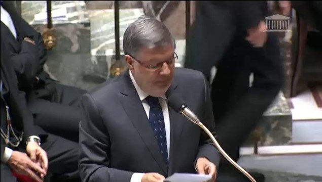 Taxis et VTC : A. Vidalies répond à une QAG