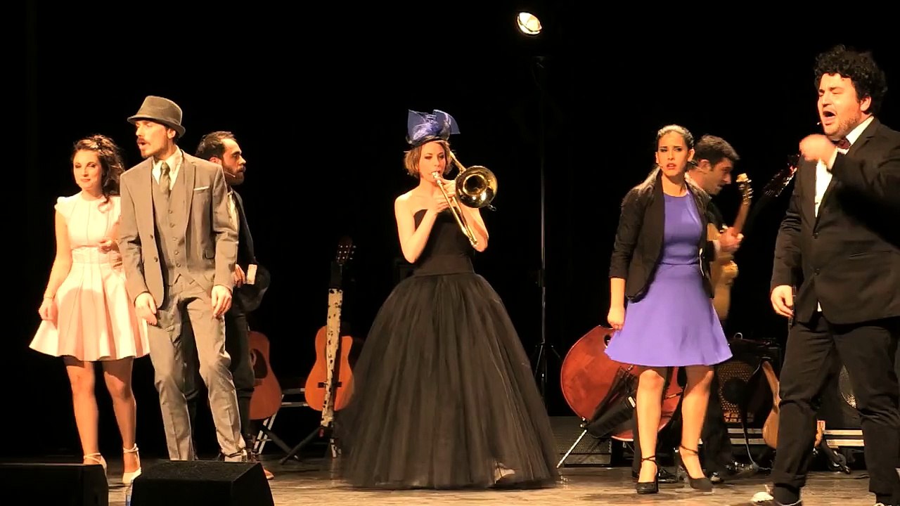 Les FRANGLAISES nouvelle version - BANDE ANNONCE