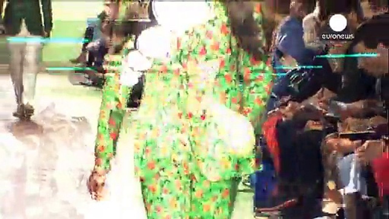 Rote Lackschuhe und Martin Parr