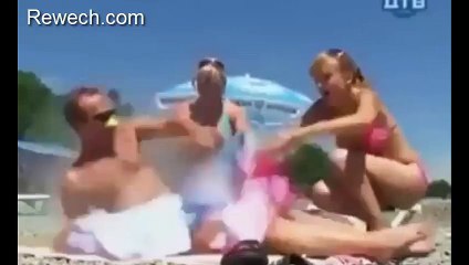 مقلب على البحر مضحك جدا