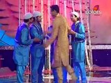Irfan Pathan Dancing Salam-E-Ishq - YouTube