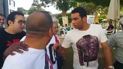 جون انطوي يتجول فى النادي الأهلي