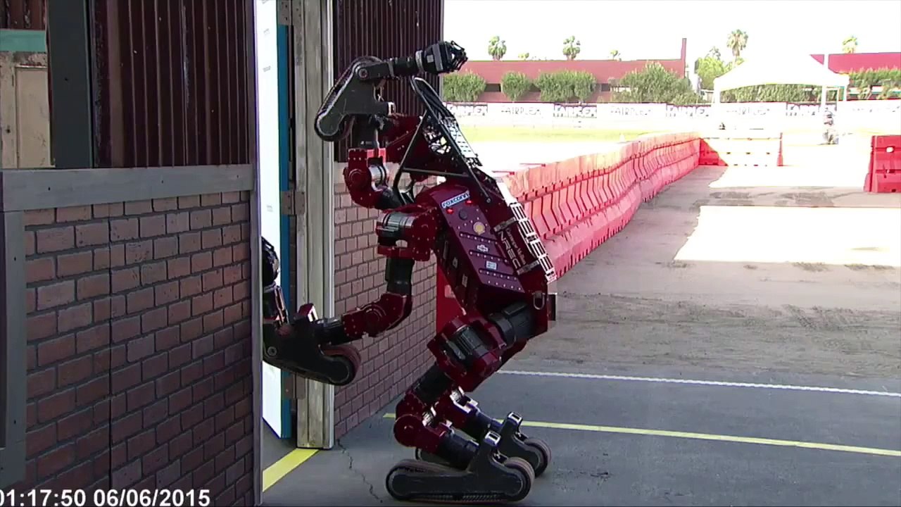 dans le futur les robots aussi seront bourrer lol