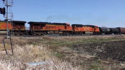 (HD)  Non-Stop BNSF Action at Busy KO Junction, North Dakota. Good Sound!