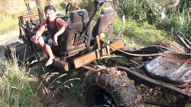 Un camion capable de rouler sous l'eau
