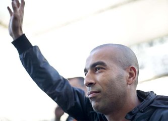 Mesmo sabendo pela imprensa, meia do Fla comemora chegada de Sheik