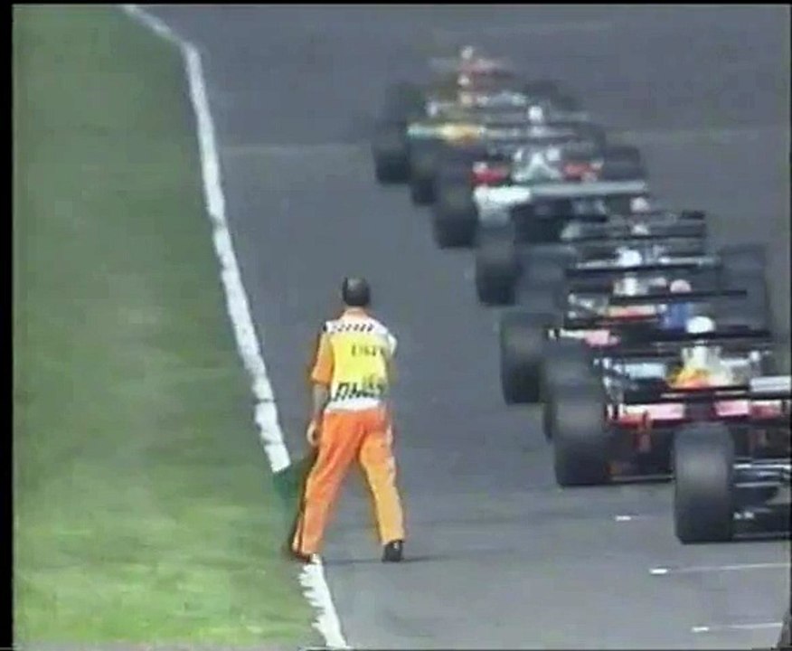 1993_Monza_F1_GP_Start_chaos_Live