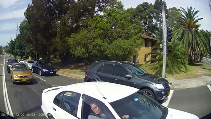 Tilt Tray Tow Truck Crash - Miranda Sydney Australia (26/03/2013 - 13:40:57)