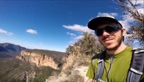 Hiking Hanging Rock, Blue Mountains, Katoomba, Australia