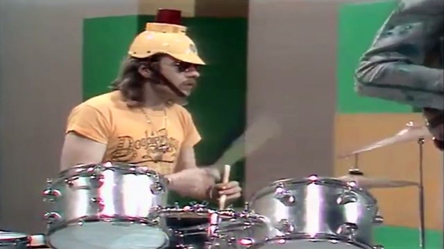 The Doobie Brothers - Listen To The Music (Clipe Oficial) - (1972) Tradução
